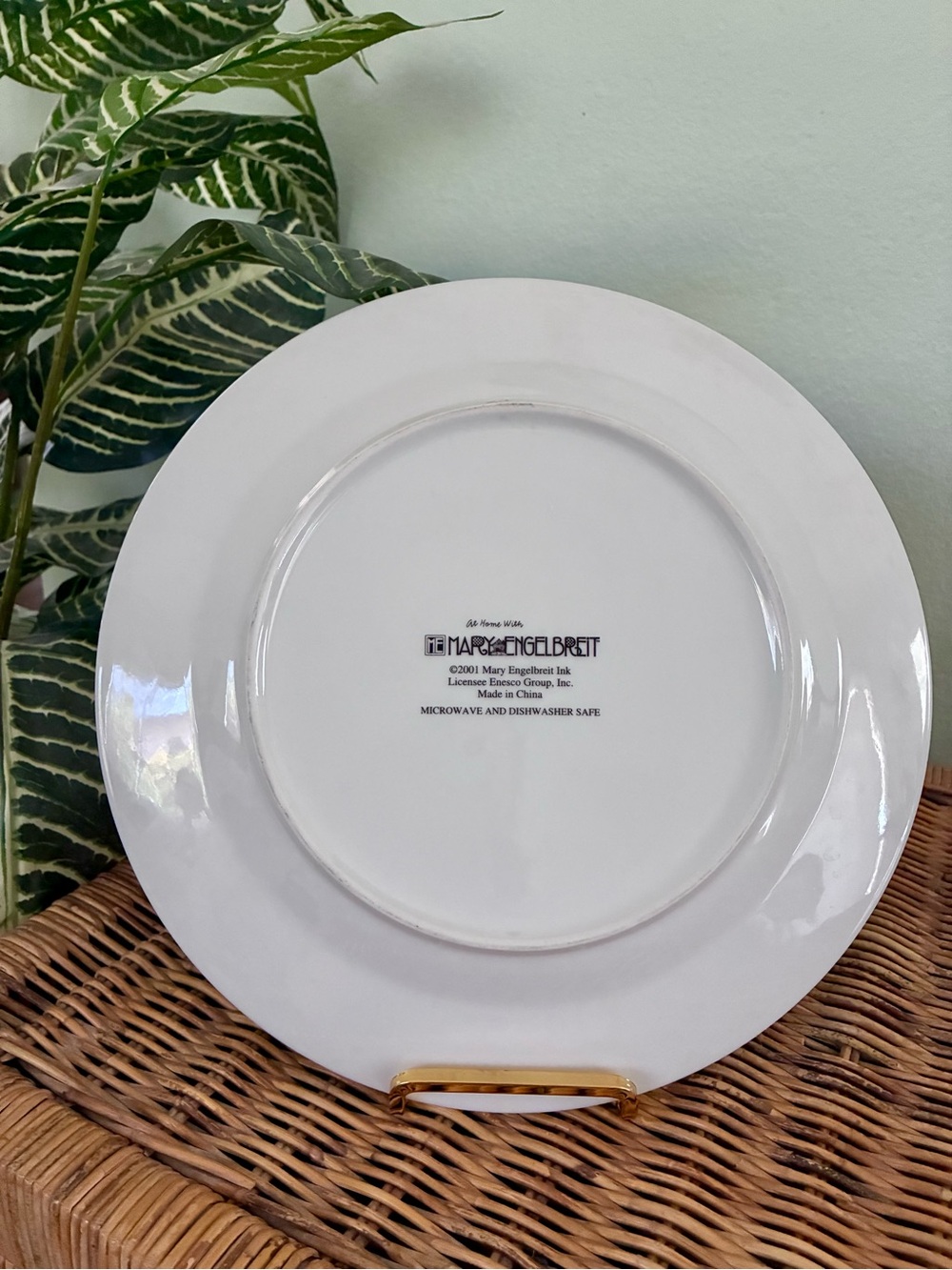 Mary Engelbreit 2001 “Just For Today Be Happy” Plate - Picture 5 of 5